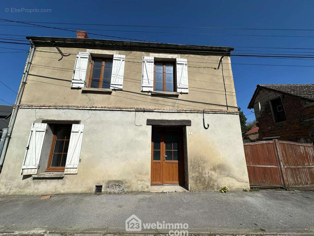 Une maison d&#039;une surface habitable de 77 m² - Maison à MONTAIGU