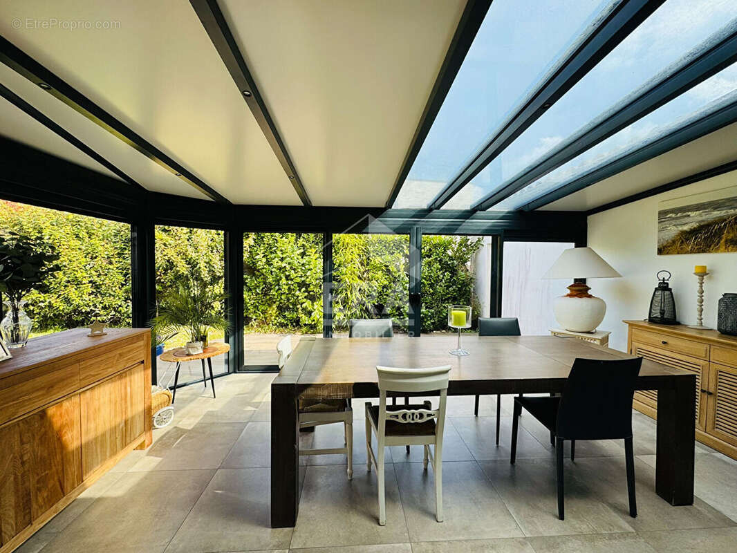 Maison à VAUX-SUR-MER