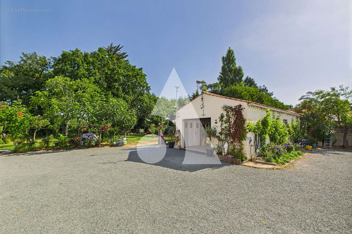 Maison à LA CHAPELLE-HERMIER