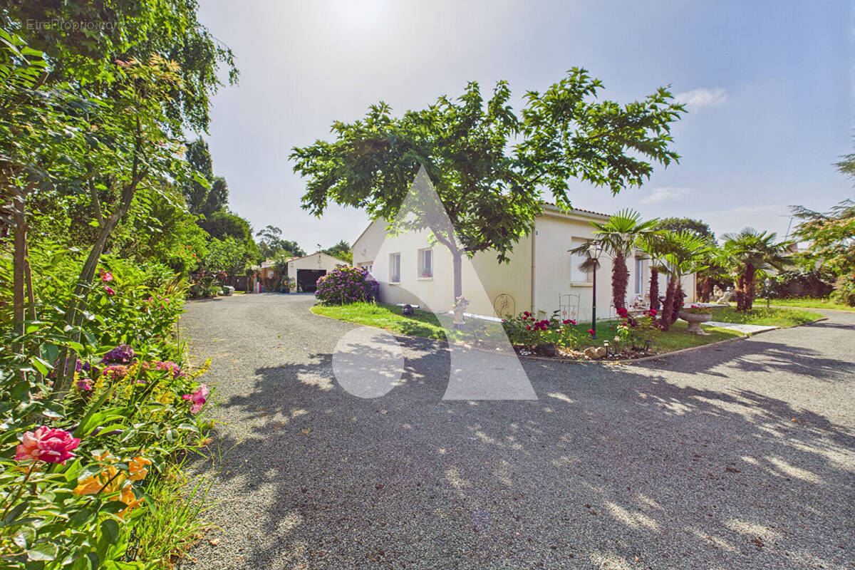 Maison à LA CHAPELLE-HERMIER