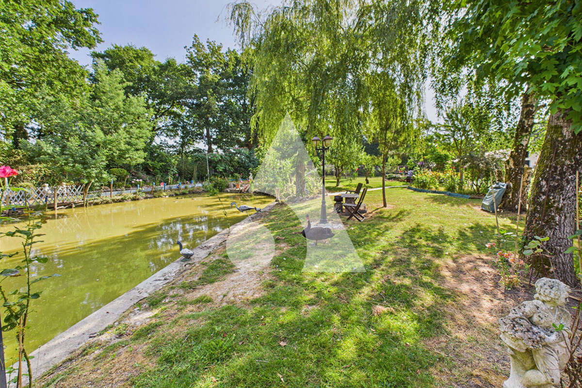 Maison à LA CHAPELLE-HERMIER