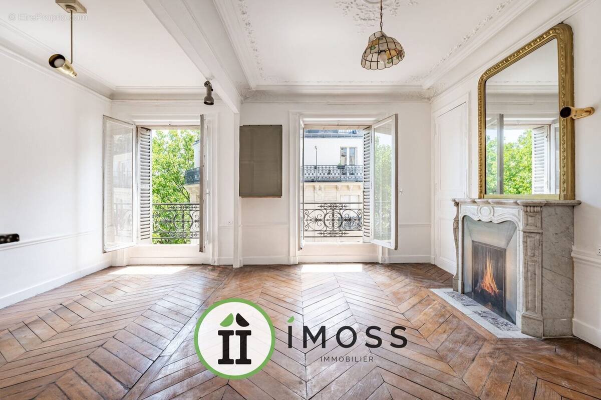 Appartement à PARIS-18E