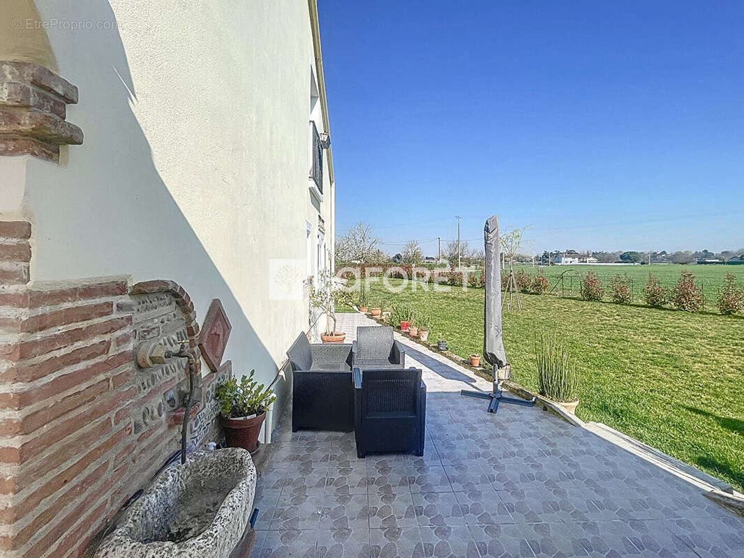 Maison à CASTELSARRASIN