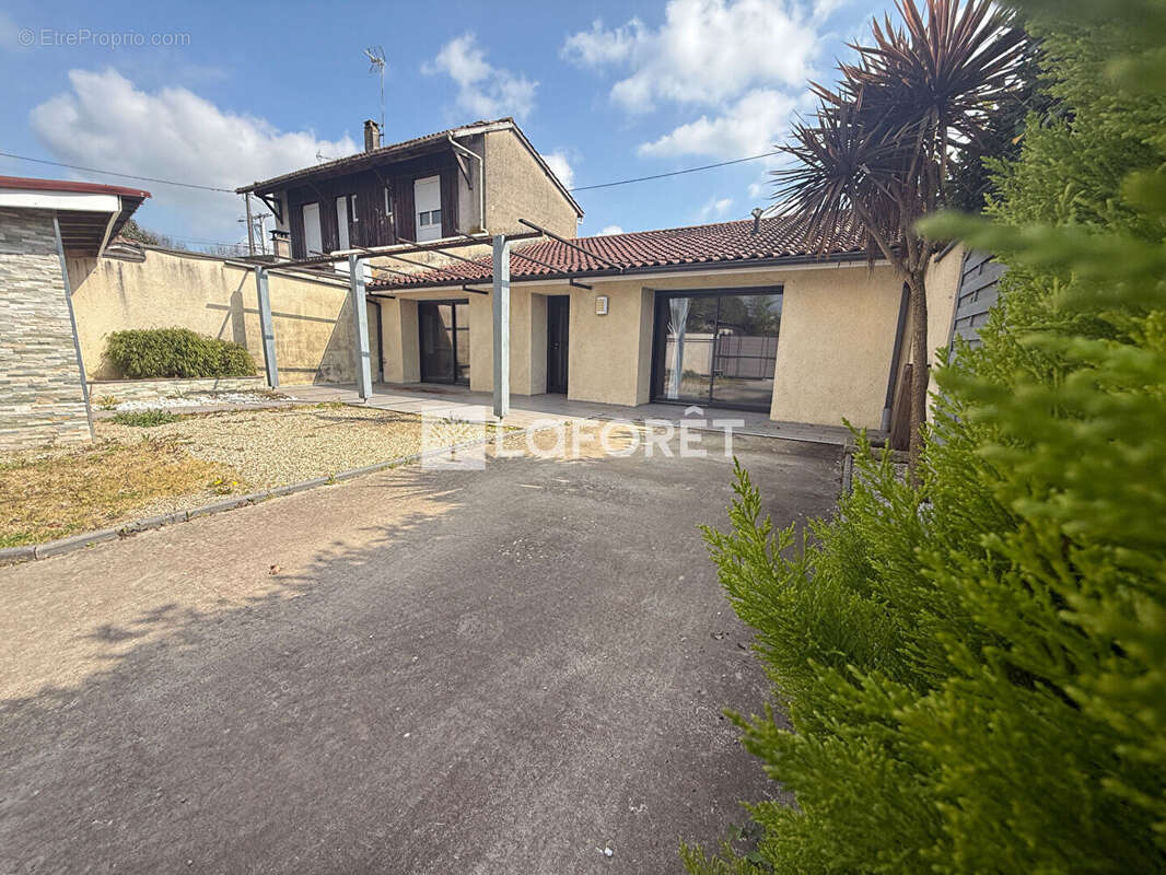 Maison à SAINT-MAIXANT