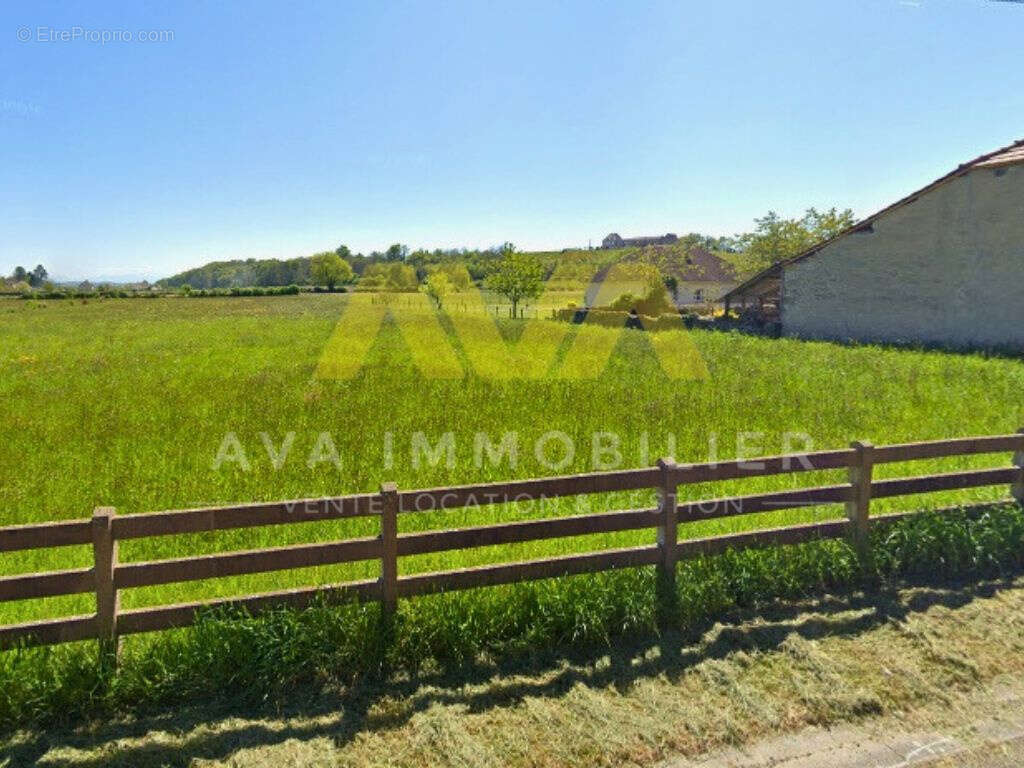 Terrain à VIELLENAVE-DE-NAVARRENX