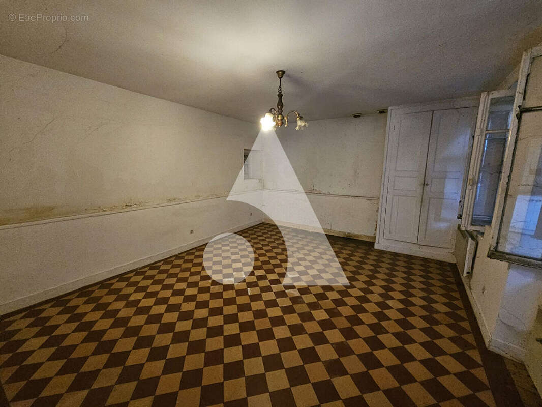 Maison à COULOMMIERS