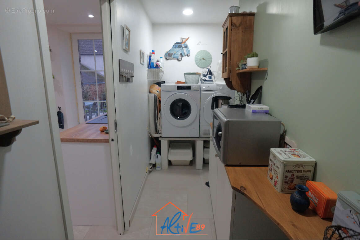 Maison à AILLANT-SUR-THOLON