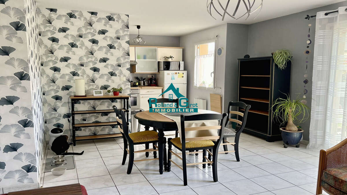 Appartement à THORIGNE-FOUILLARD