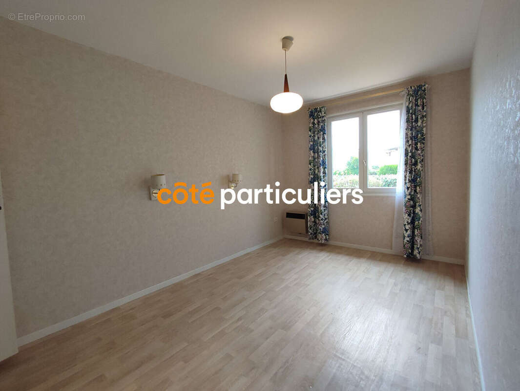 Maison à CORQUILLEROY