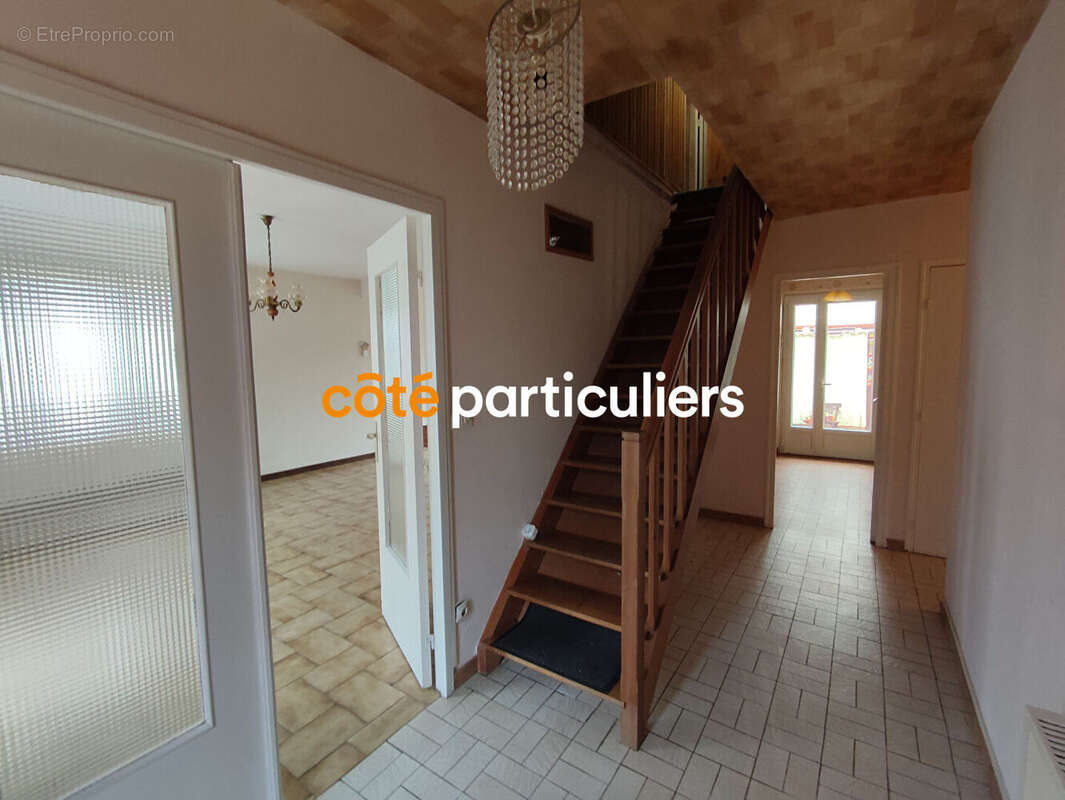 Maison à CORQUILLEROY