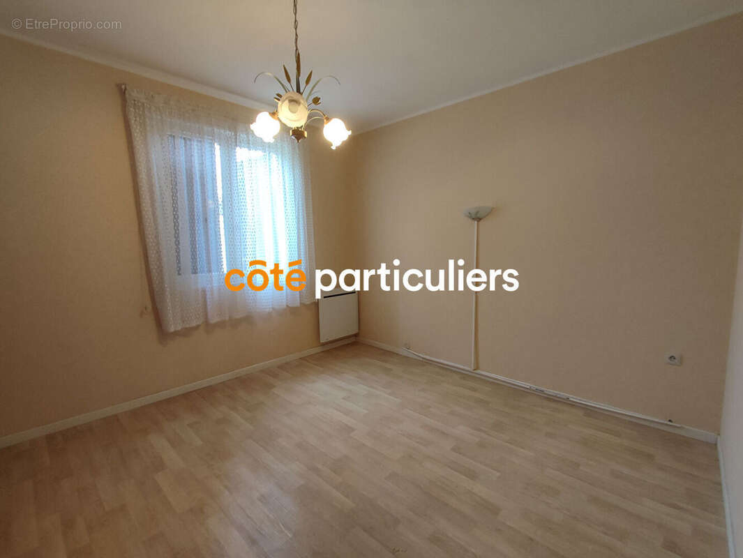 Maison à CORQUILLEROY