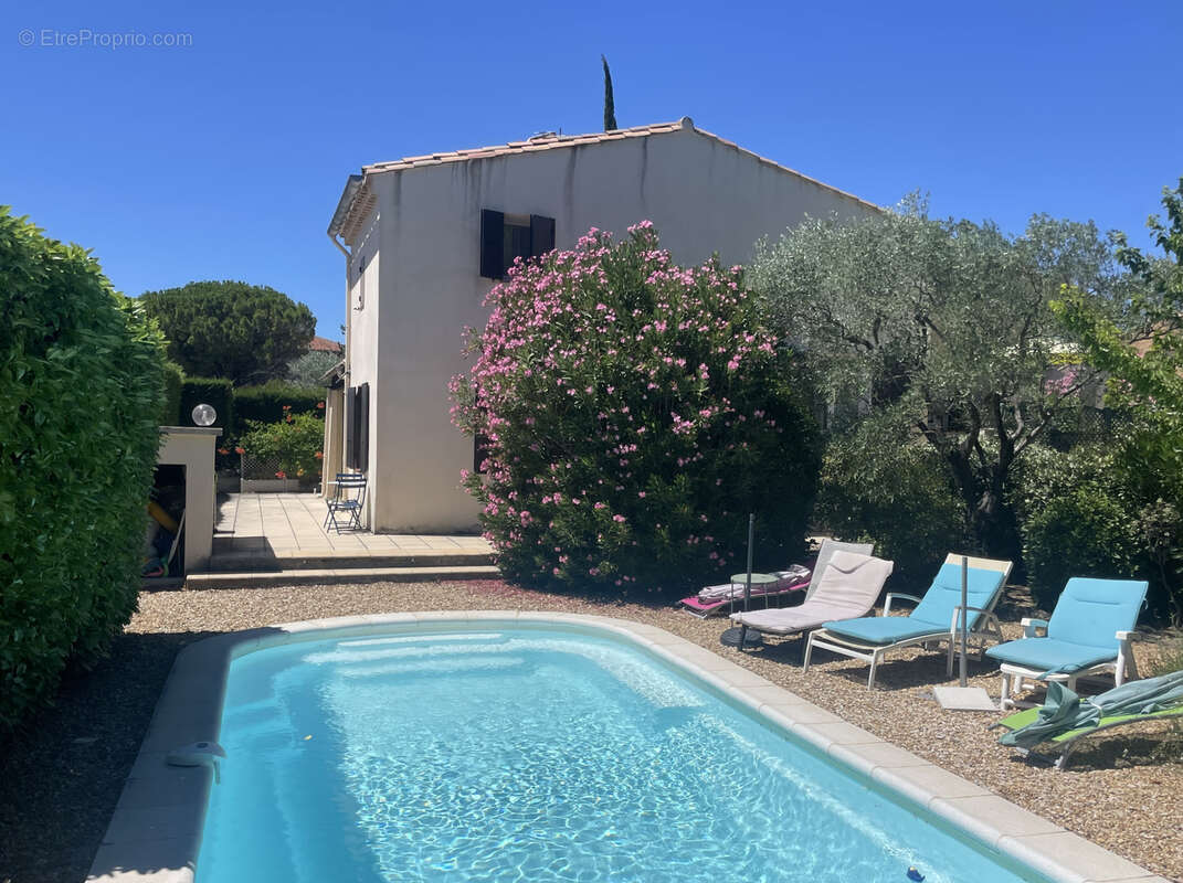 Maison à VAISON-LA-ROMAINE