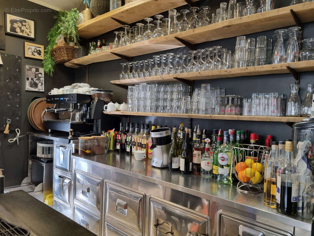 Commerce à GREOUX-LES-BAINS