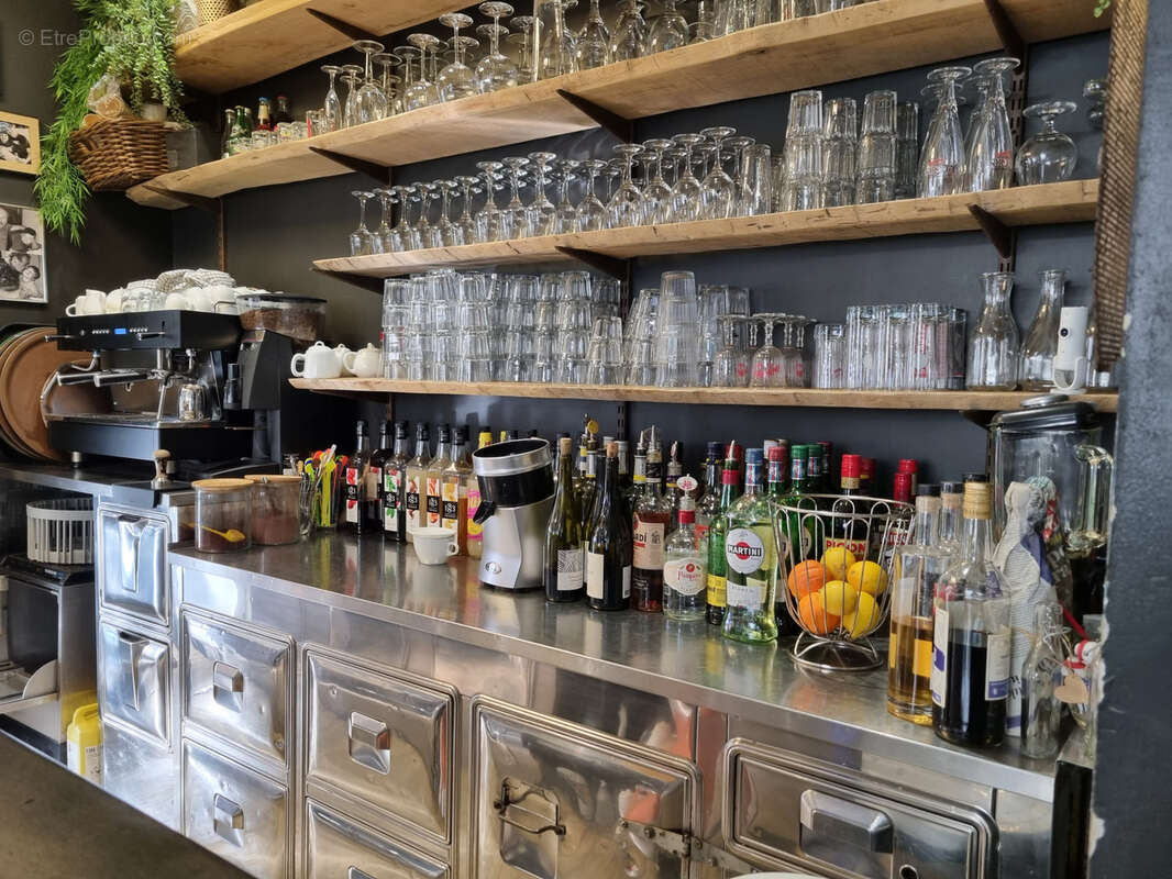 Commerce à GREOUX-LES-BAINS