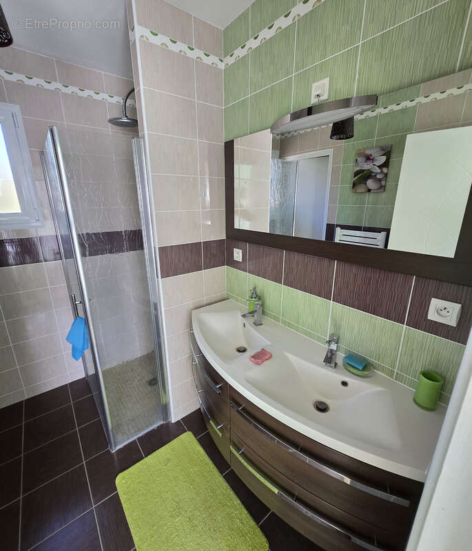 Maison à SAINT-CHARLES-LA-FORET