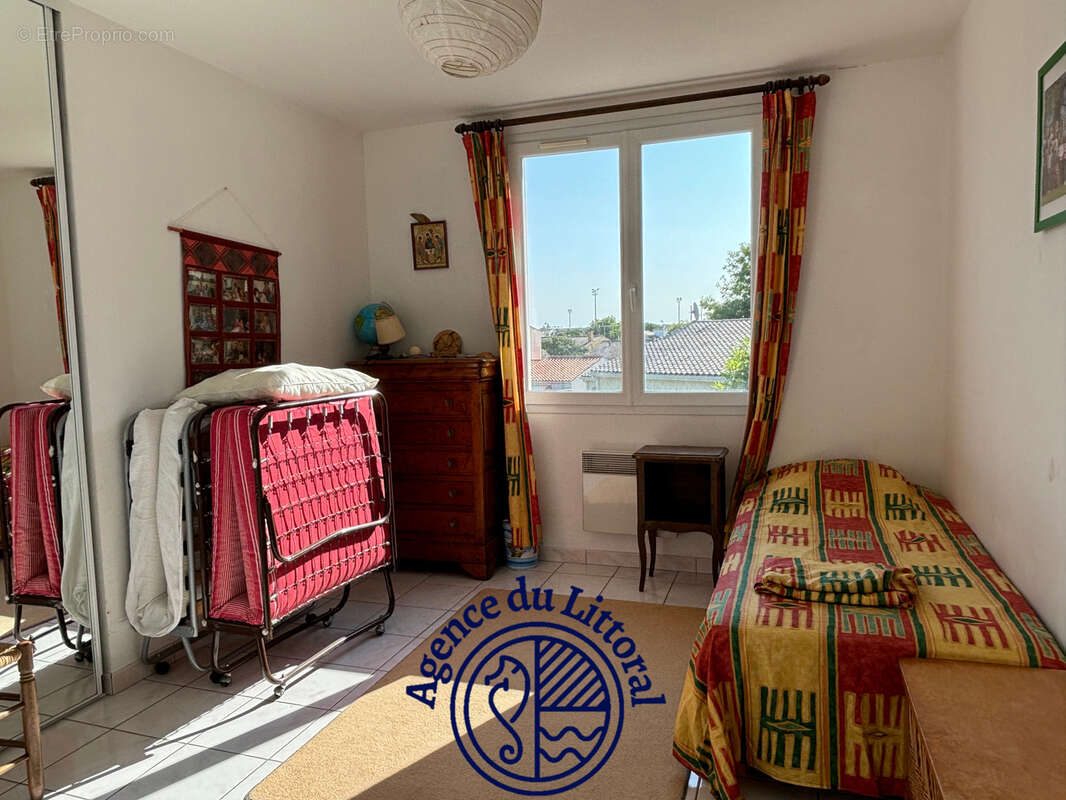 Maison à VAUX-SUR-MER