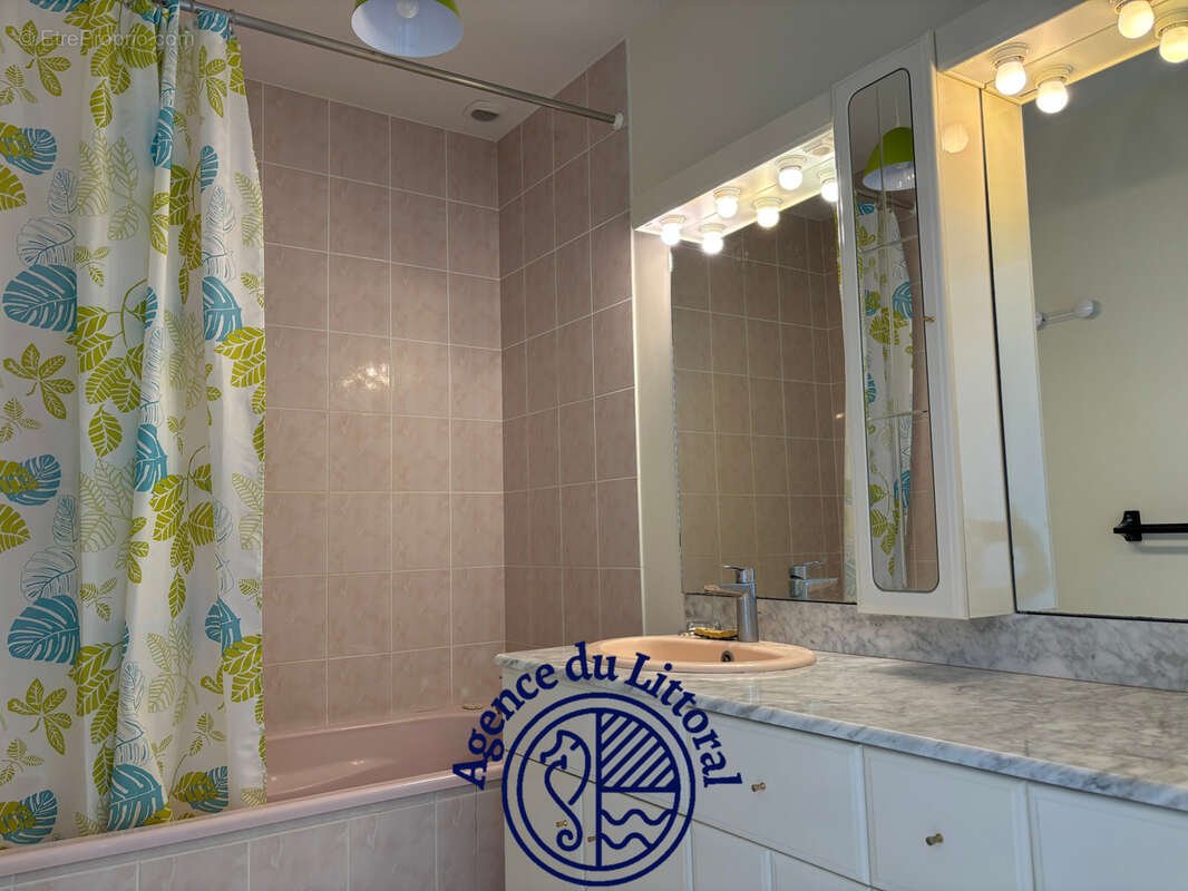 Maison à VAUX-SUR-MER