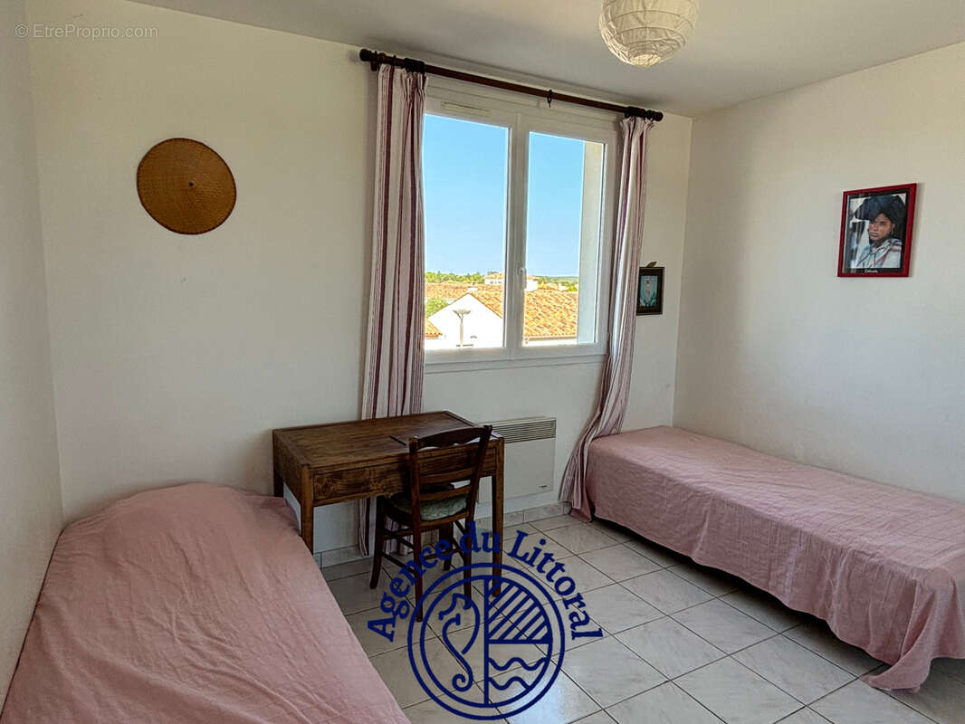 Maison à VAUX-SUR-MER