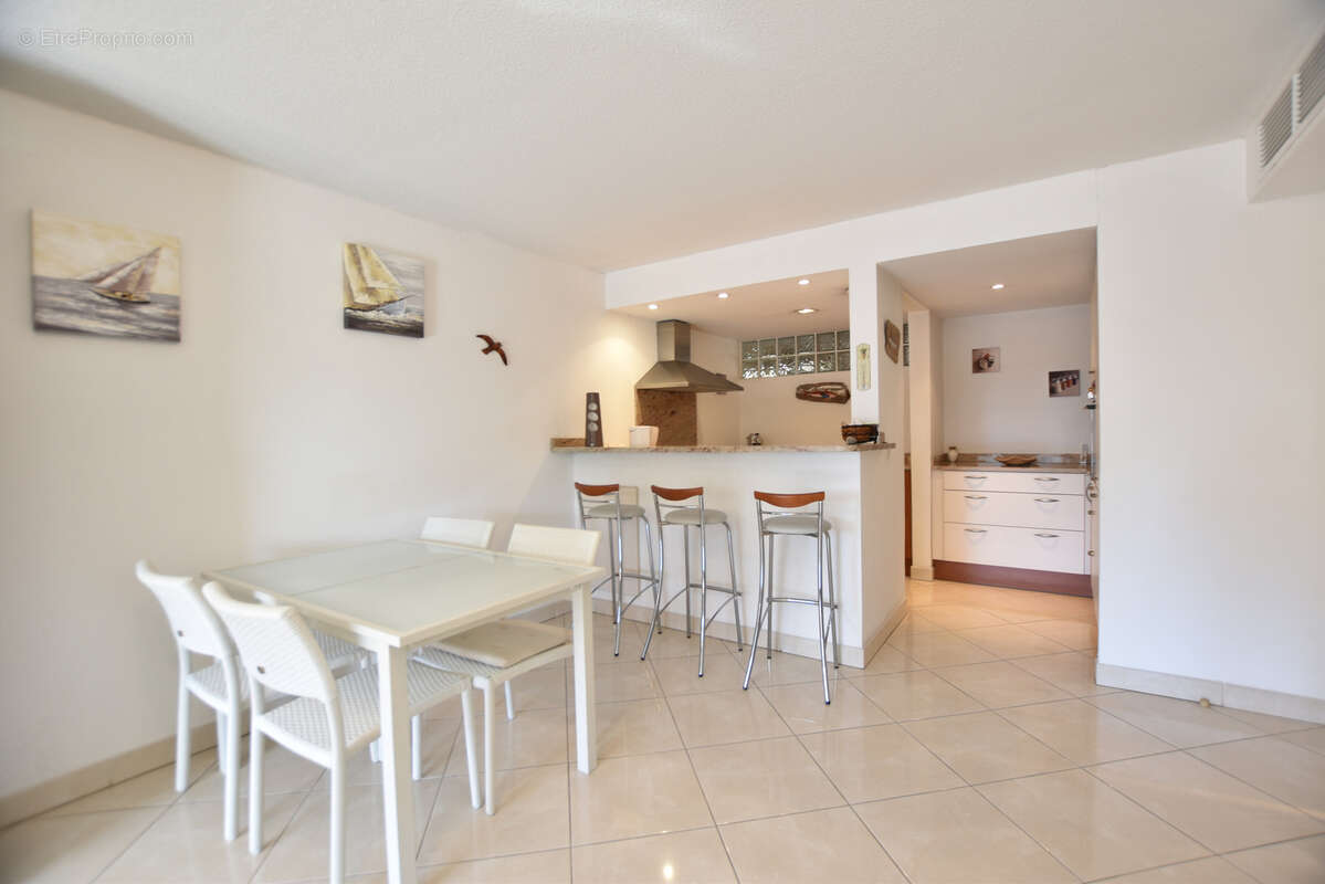 Appartement à SAINT-RAPHAEL