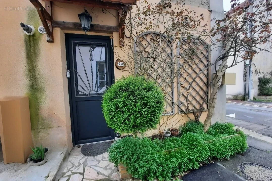 Maison à QUINCY-VOISINS