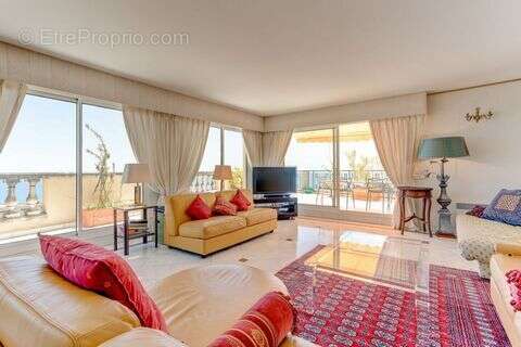 Appartement à BEAUSOLEIL