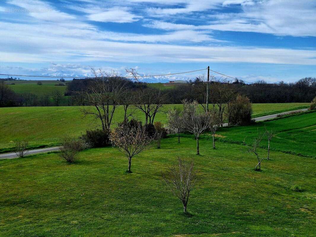 1000042858 - Maison à SAINT-JEAN-LE-COMTAL