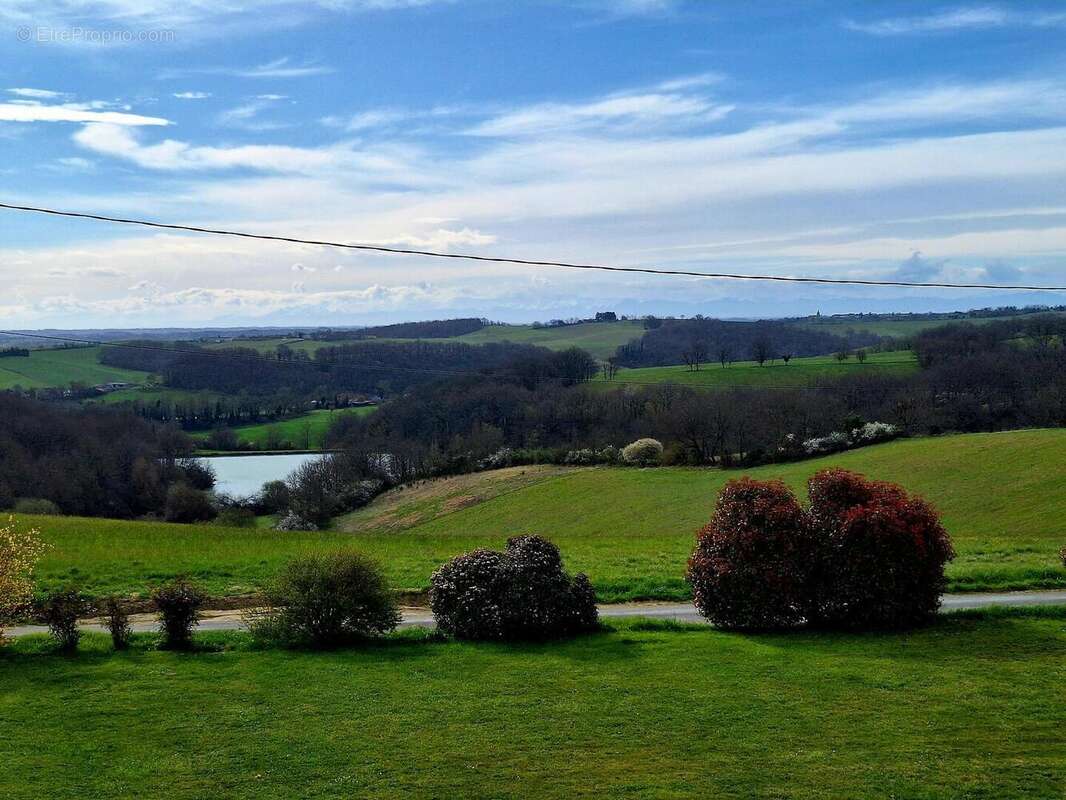 1000042859 - Maison à SAINT-JEAN-LE-COMTAL