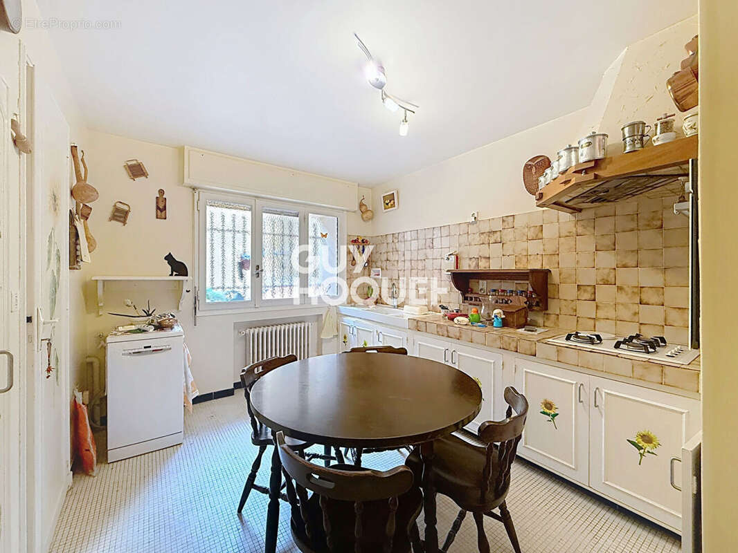 Maison à MOUANS-SARTOUX