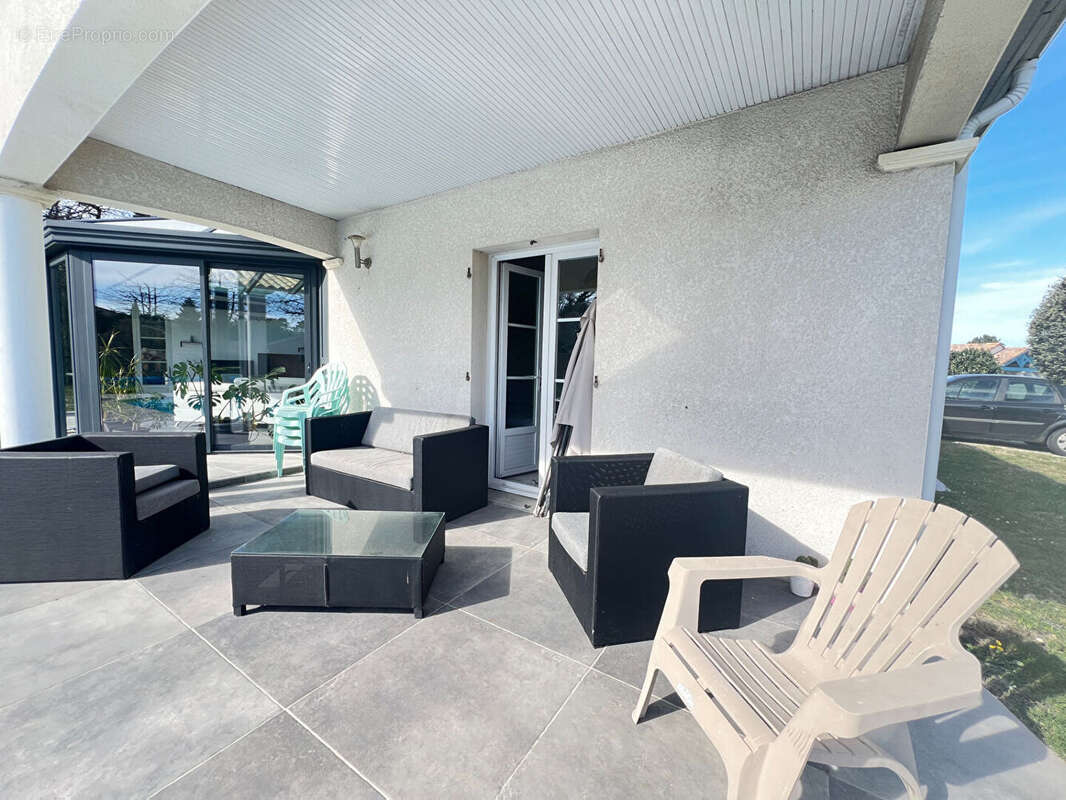 Maison à LES MATHES