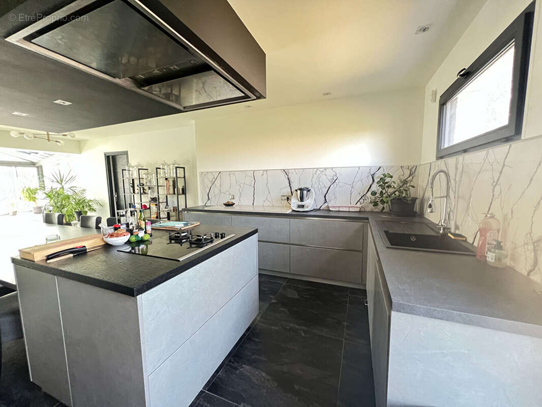 Maison à LES MATHES