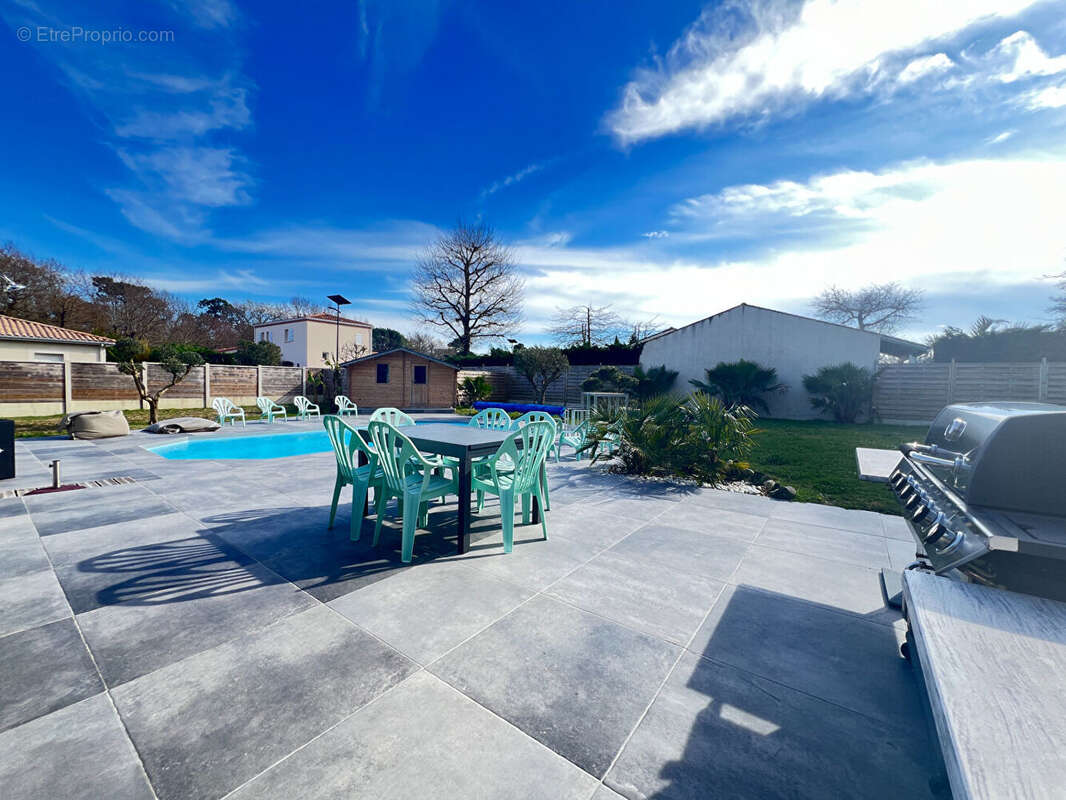 Maison à LES MATHES