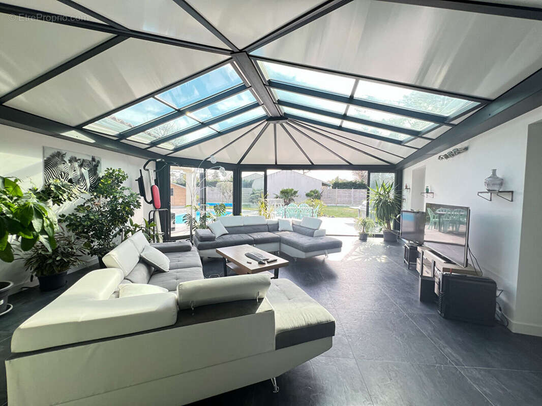 Maison à LES MATHES