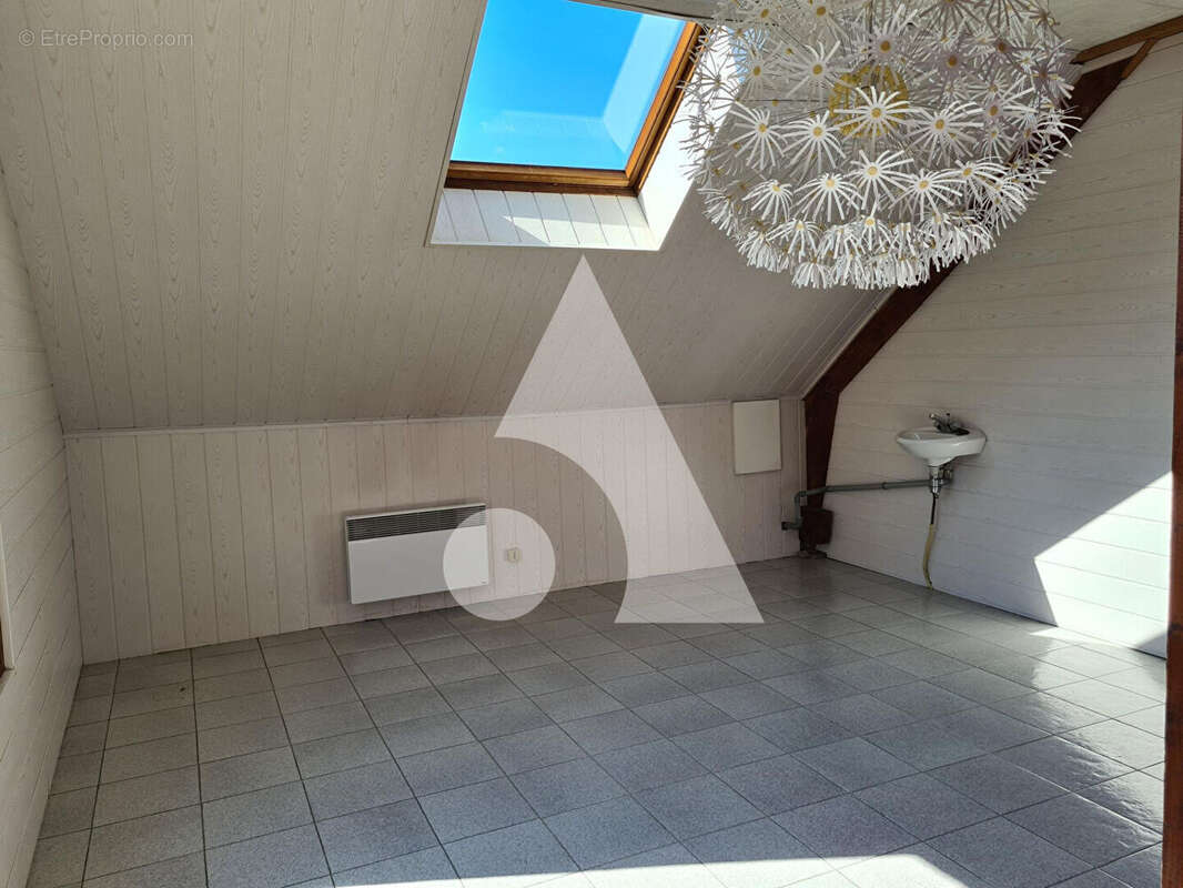 Appartement à QUINCY-VOISINS