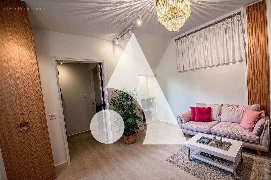 Appartement à QUINCY-VOISINS