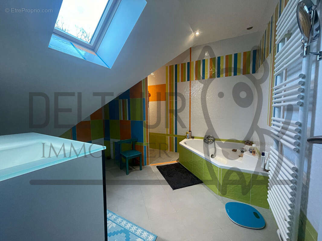 Maison à COULOMMIERS