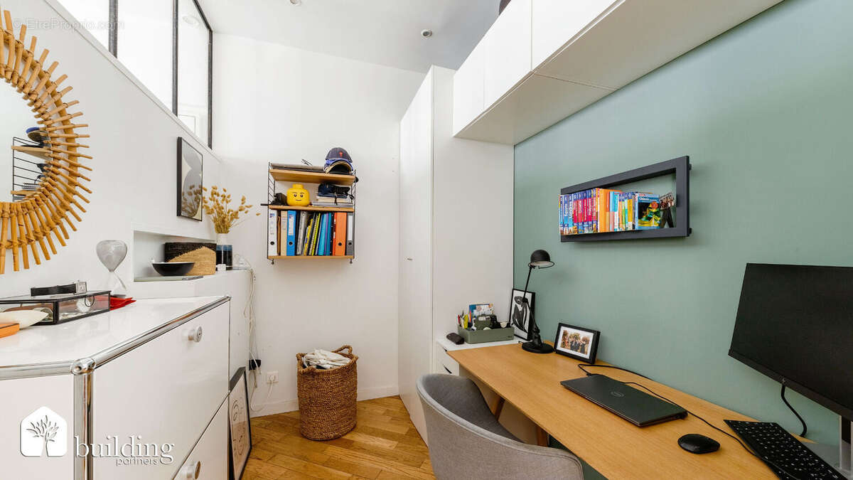 Appartement à LEVALLOIS-PERRET