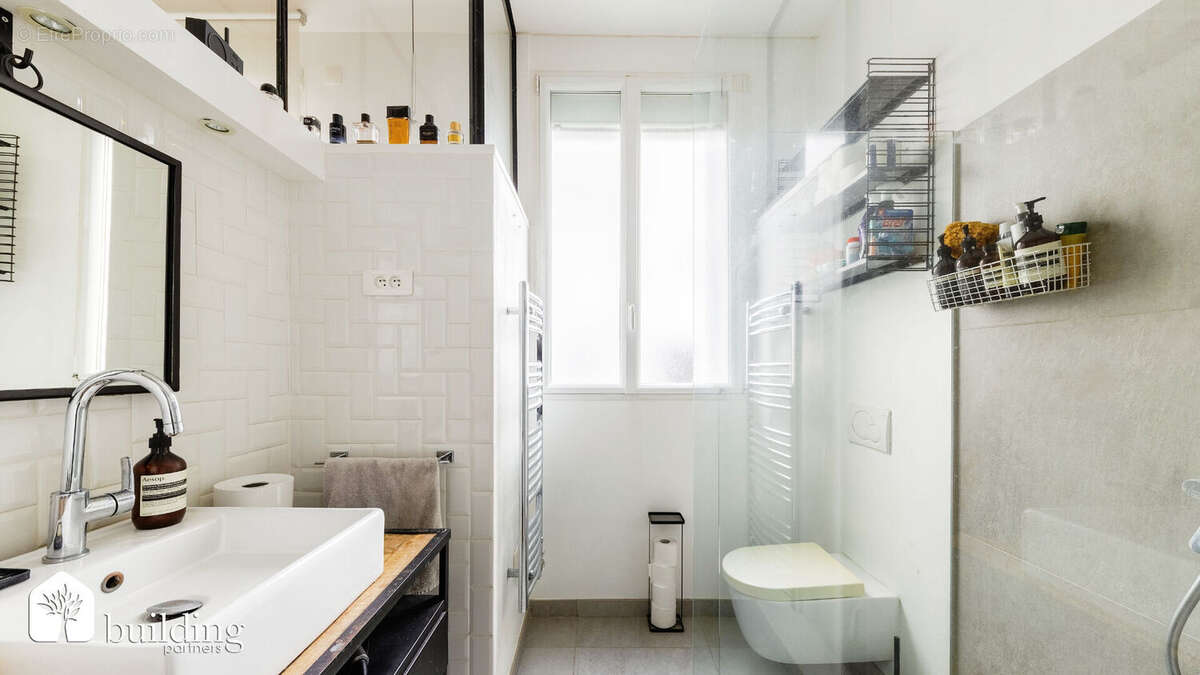 Appartement à LEVALLOIS-PERRET