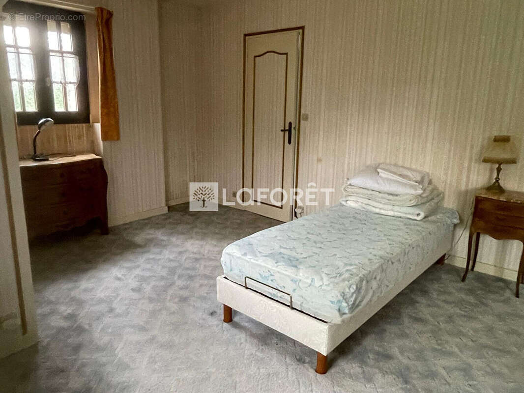 Maison à TREDREZ-LOCQUEMEAU