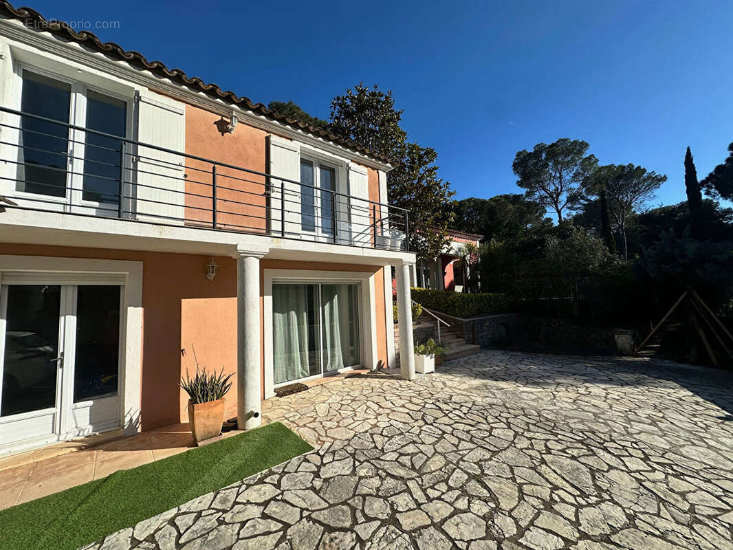 Maison à SAINT-RAPHAEL