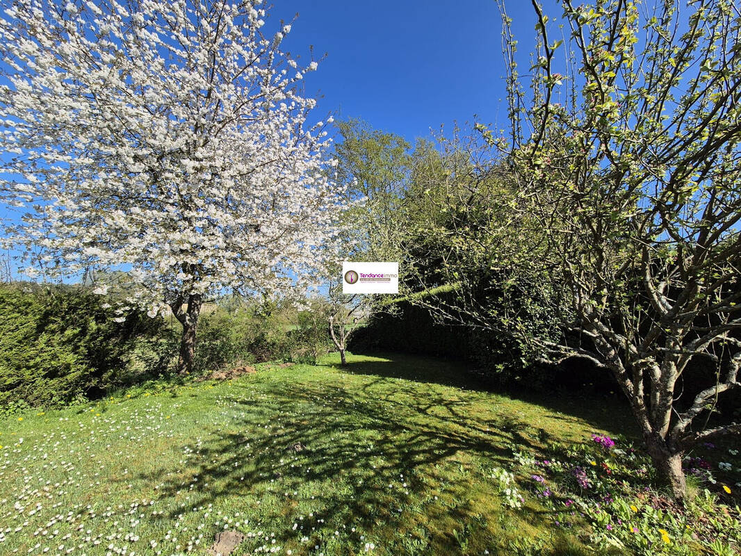 Maison à LE MELE-SUR-SARTHE