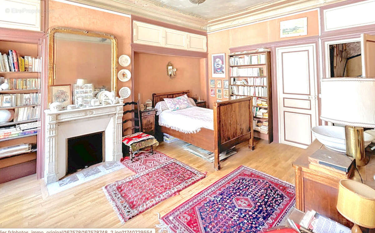 Maison à FONTAINEBLEAU