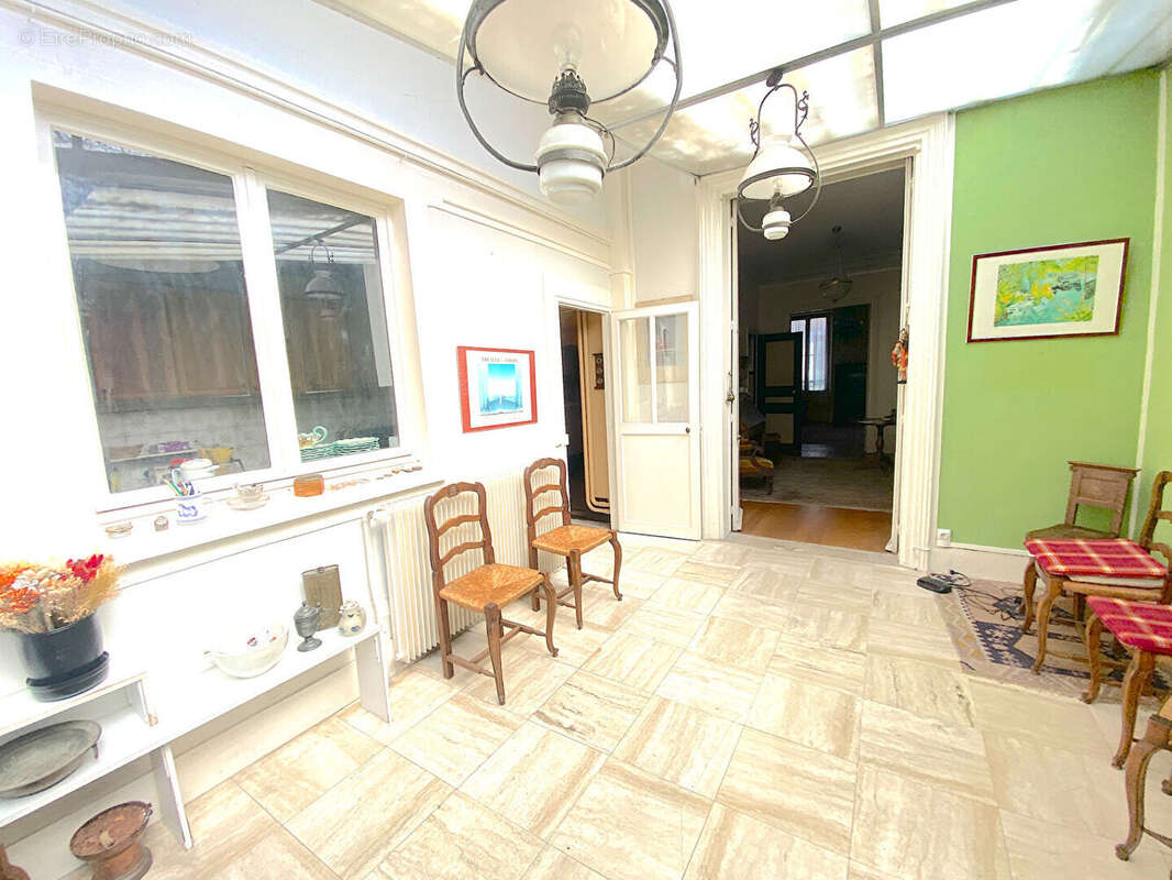 Maison à FONTAINEBLEAU