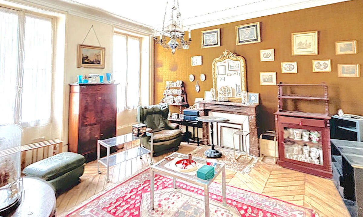 Maison à FONTAINEBLEAU