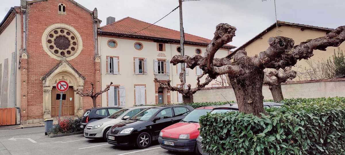 Maison à NEGREPELISSE