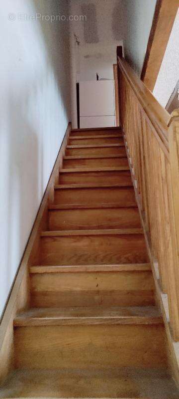 Maison à NEGREPELISSE