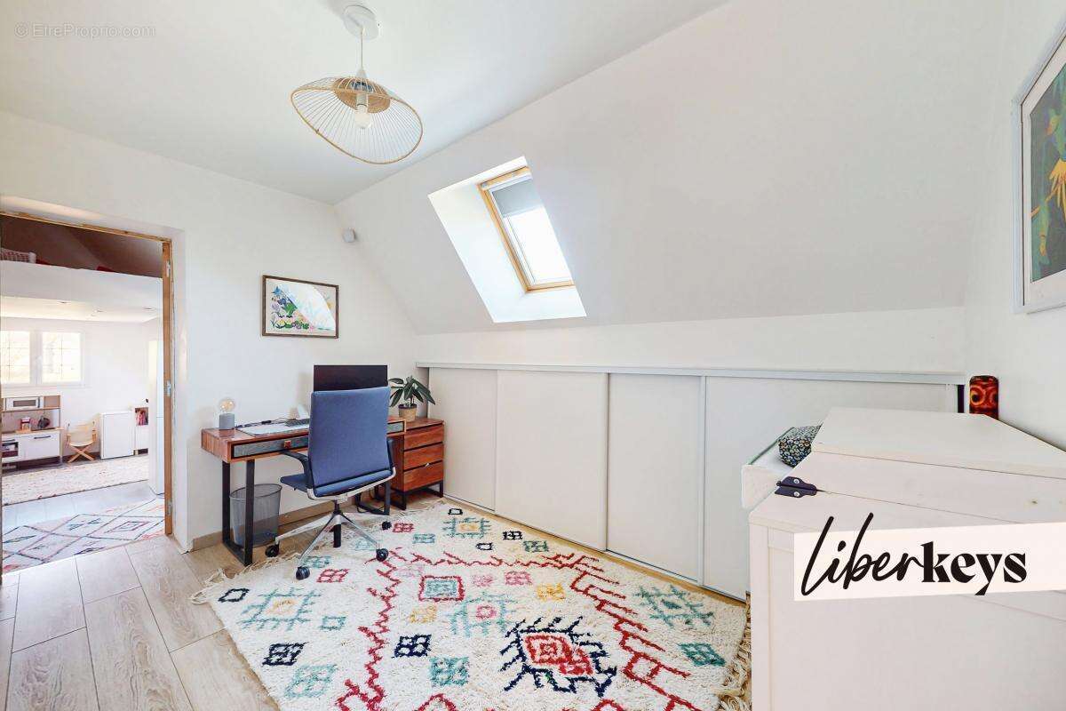 Maison à BREUX-SUR-AVRE