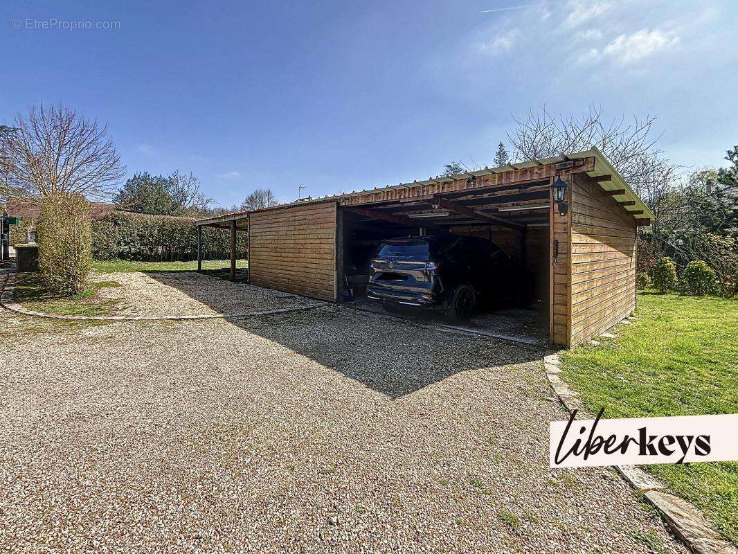 Maison à BREUX-SUR-AVRE