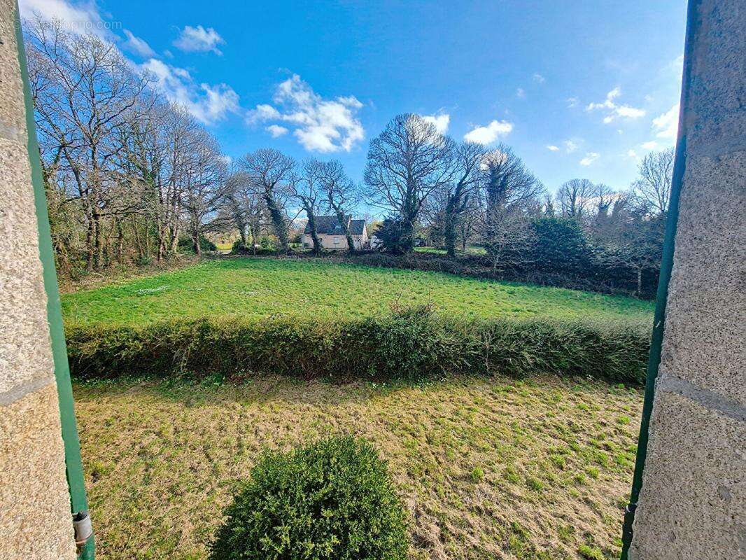 Maison à PLOUIGNEAU