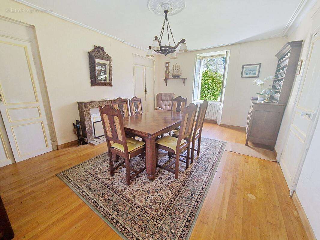 Maison à PLOUIGNEAU