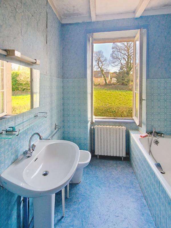 Maison à PLOUIGNEAU